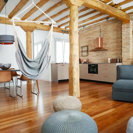 Lux Wood Loft With Air Con & Lift Apartment Logrono Bagian luar foto