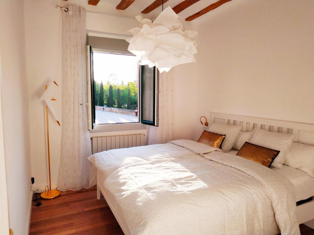 Lux Wood Loft With Air Con & Lift Apartment Logrono Bagian luar foto