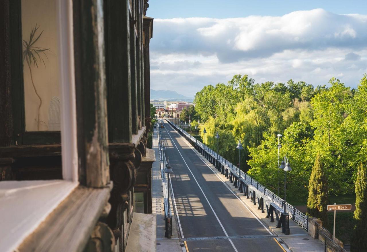 Lux Wood Loft With Air Con & Lift Apartment Logrono Bagian luar foto