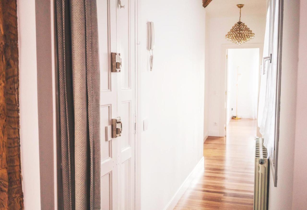 Lux Wood Loft With Air Con & Lift Apartment Logrono Bagian luar foto
