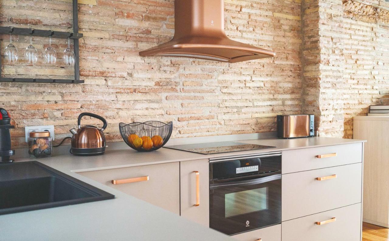 Lux Wood Loft With Air Con & Lift Apartment Logrono Bagian luar foto